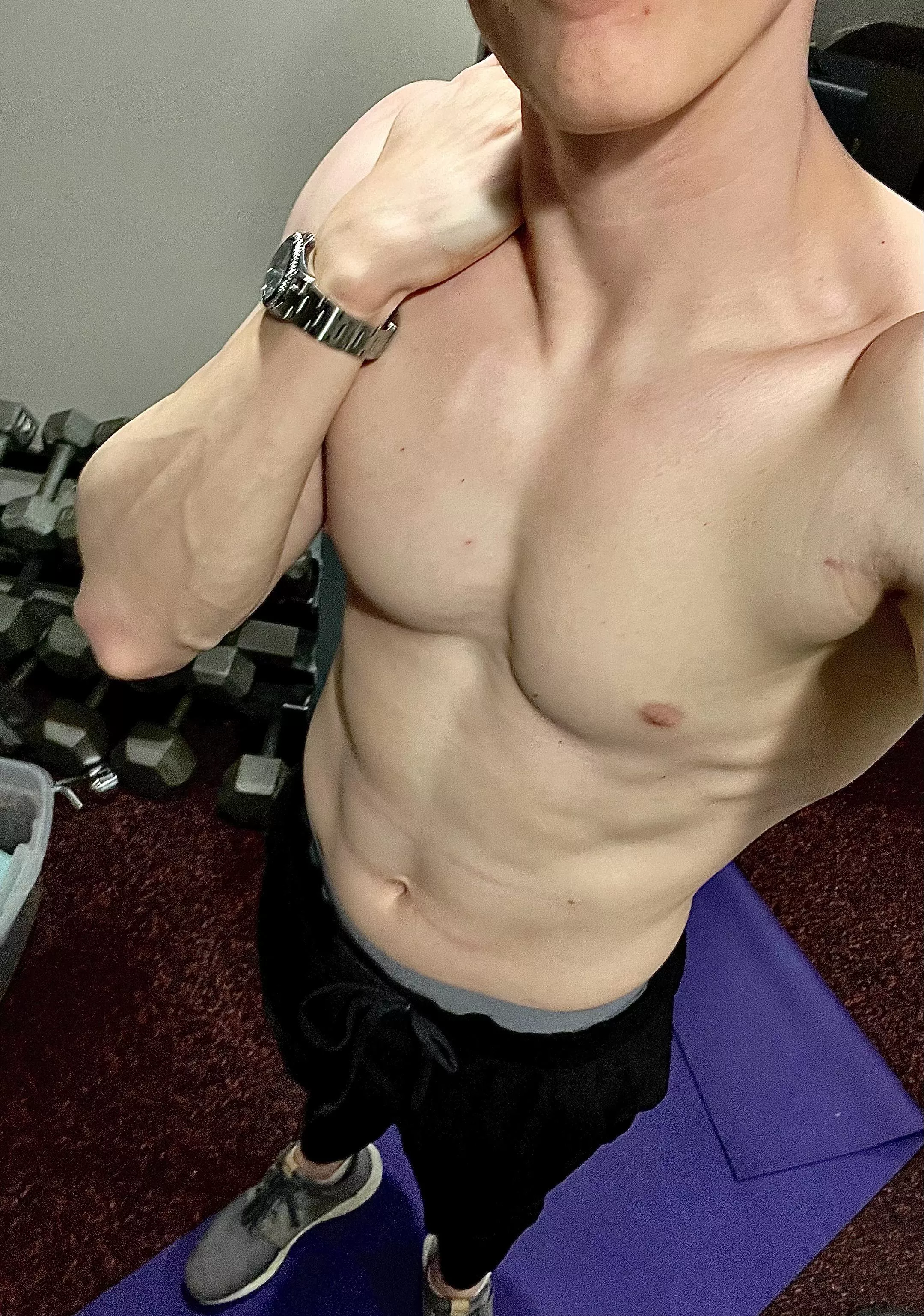 Shirtless workouts are my favorite [m] posted by throwaway_bonk8