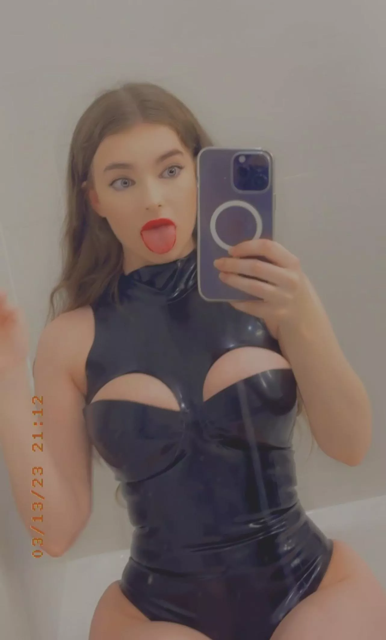 Throat baby posted by realprettyangel