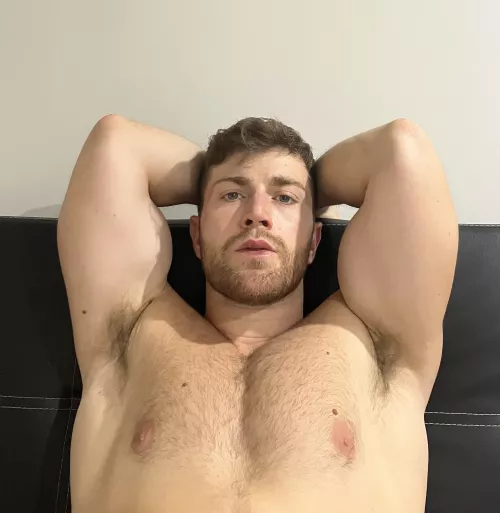 Wanna bury your face in my armpits? by yoursitalianchrus