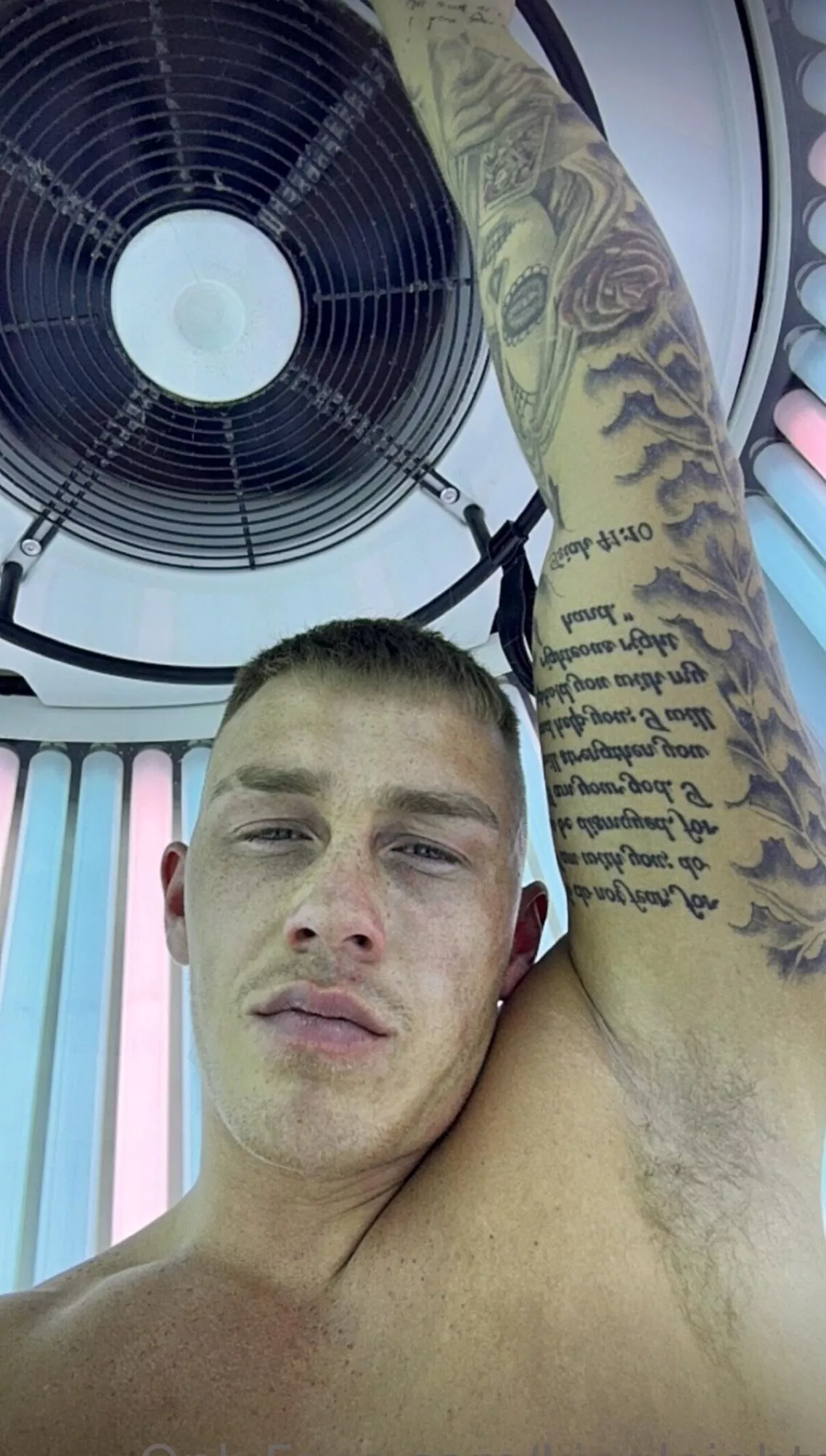 Who is sniffing and licking a real mans pits!? posted by KingLeights