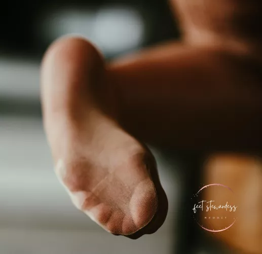 Work nylons ✈️💋 [OC] by feet_stewardess