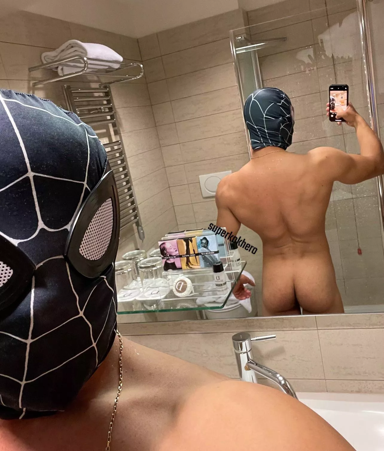 would u lick my hole?🕳️👅 posted by superKoKhero