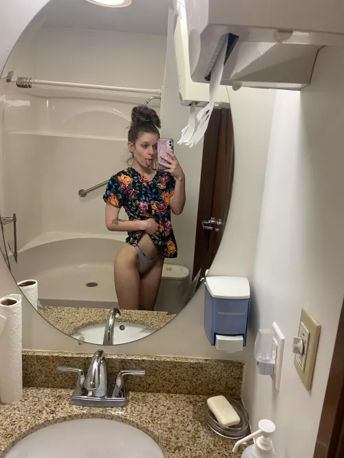 Would you mind working the night shift with me? by BabyBleuKell