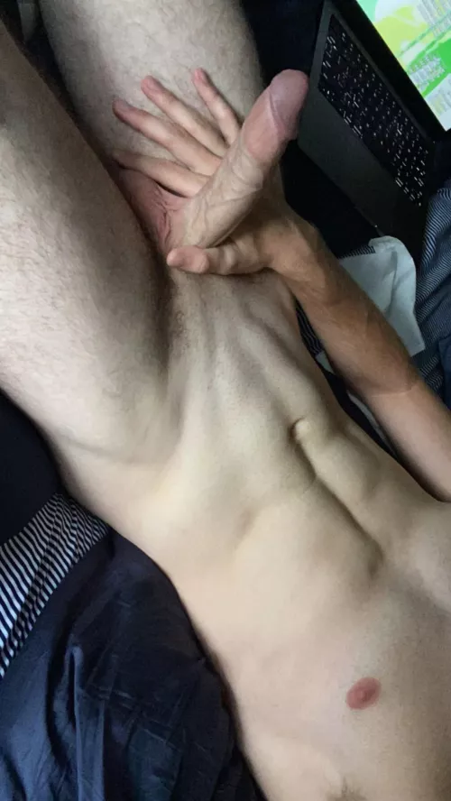 18 SR8T curious about to hop in my dorms showers hmu sc)jerryjones5408 by Collegeboy706