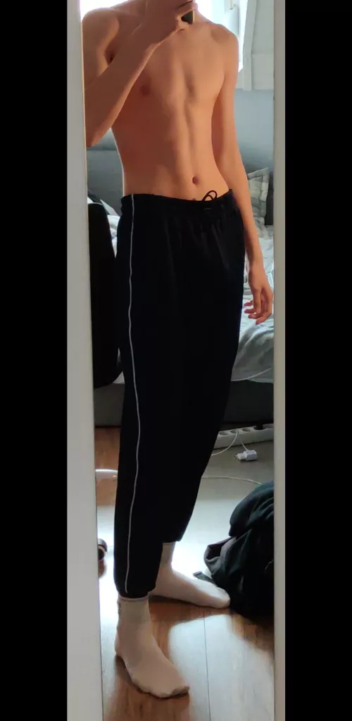 18 yo in need of any obedient kinky slave, hmu for snapchat by twinkhu