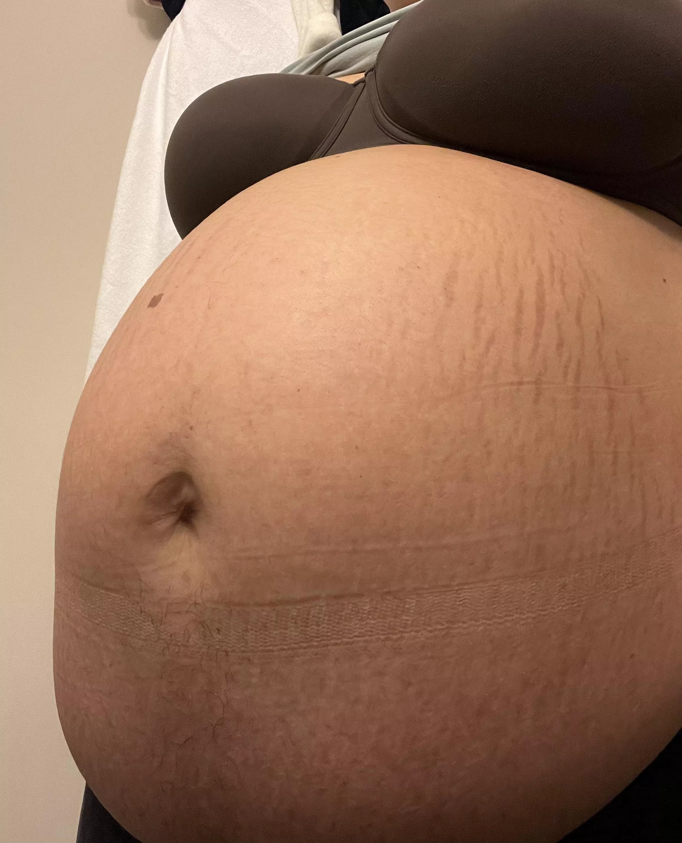 4 kids under 3…a true feat 😂 posted by mamadomme