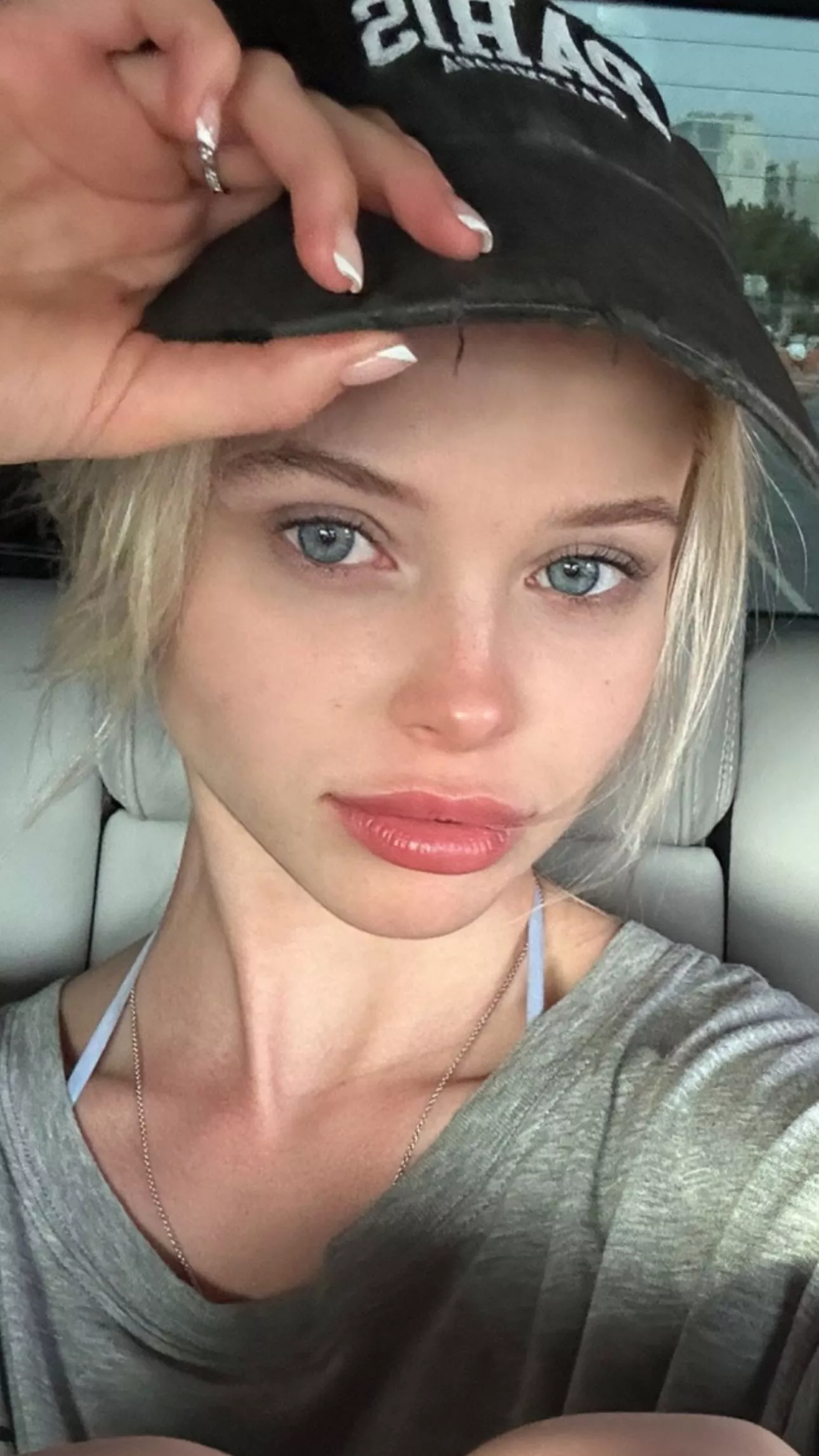 Alla Bruletova [2023-03-27] posted by LawnOfTheRay