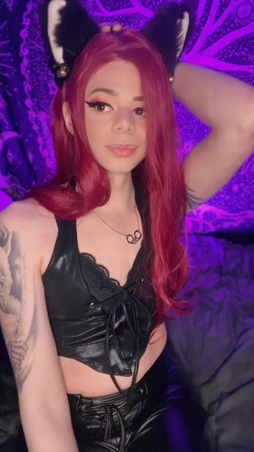 Almost 6 years since i started being androgynous <3 by FloraJinora