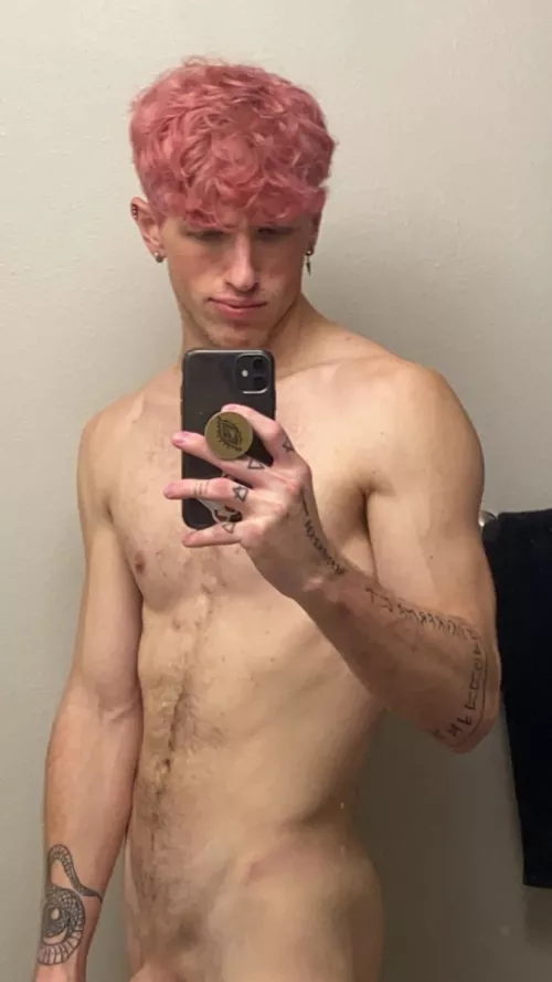 Almost miss the pink :( by MothManzDong100