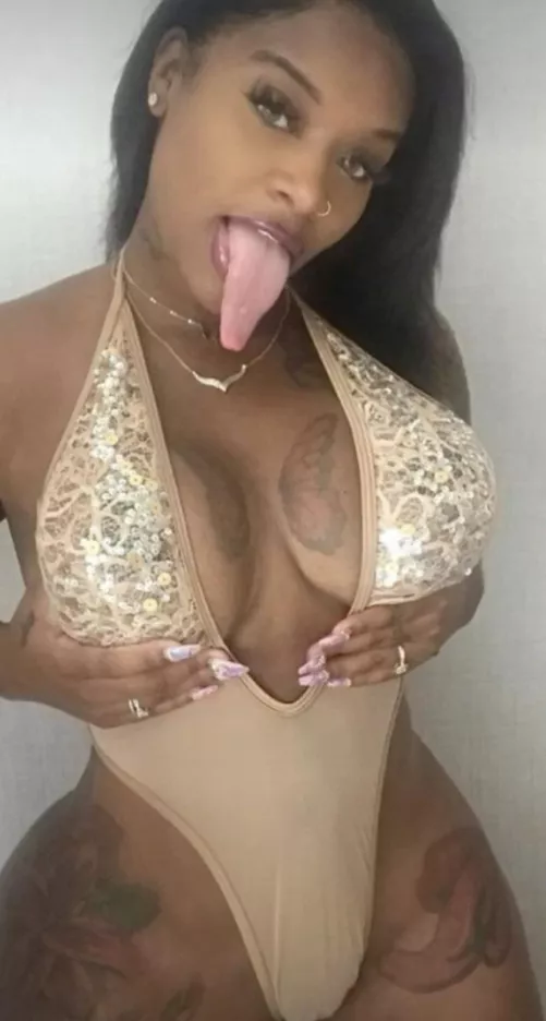 Butterfly and long tongue by CanMia