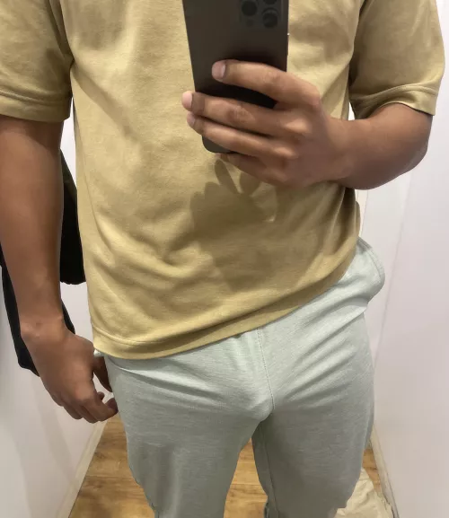 Changing room hard on. by Lordofdoomm