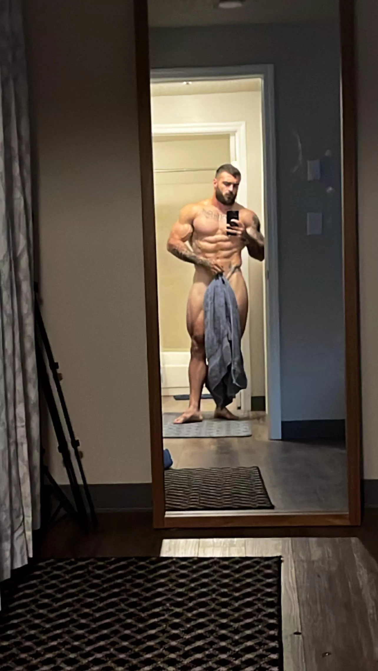 Come make me drop this towel😈 posted by Tori-Mae