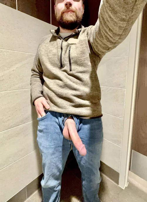 Dads are hung, thats a fact. by icytonight23