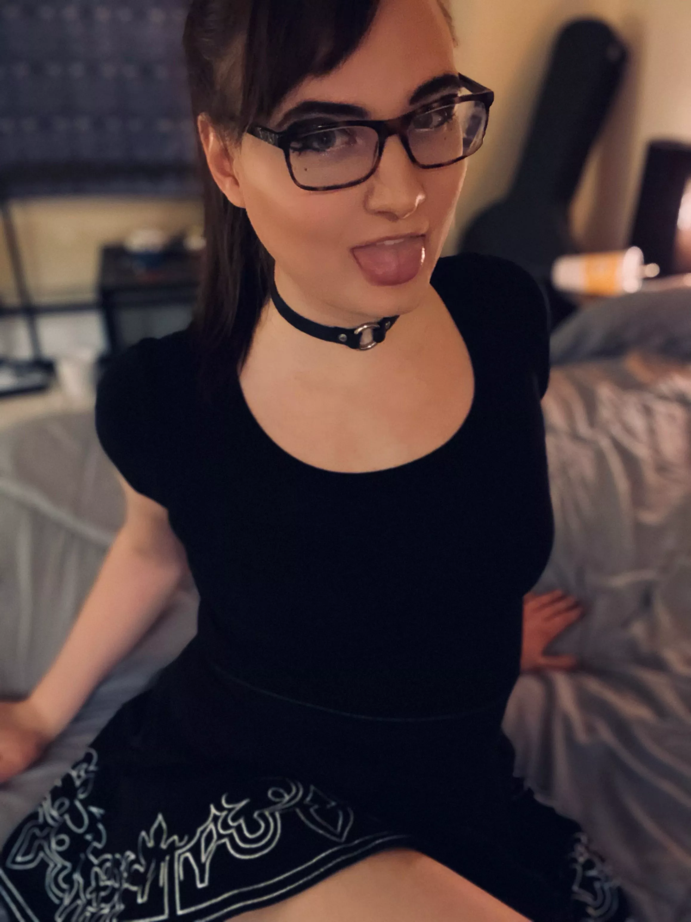 Do you like my little 2B dress? posted by AvaShade