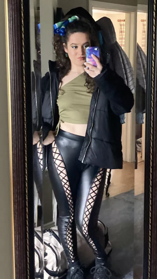 Do you like the slits in the front? ☺️ by venusenergy22