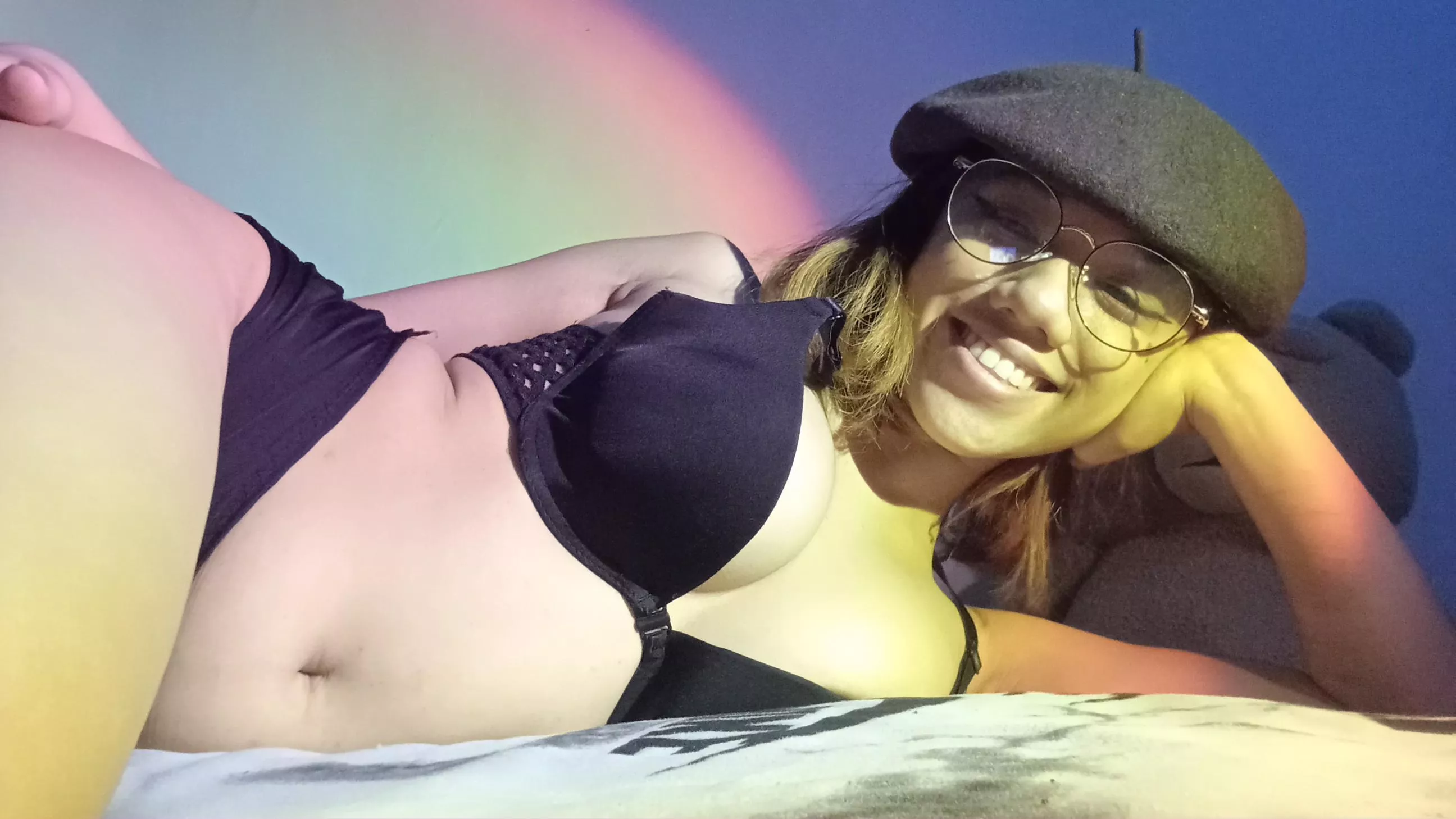 [F] it's hot here in my country, now I'm sleeping like this every night 🖤 posted by rucucucucu