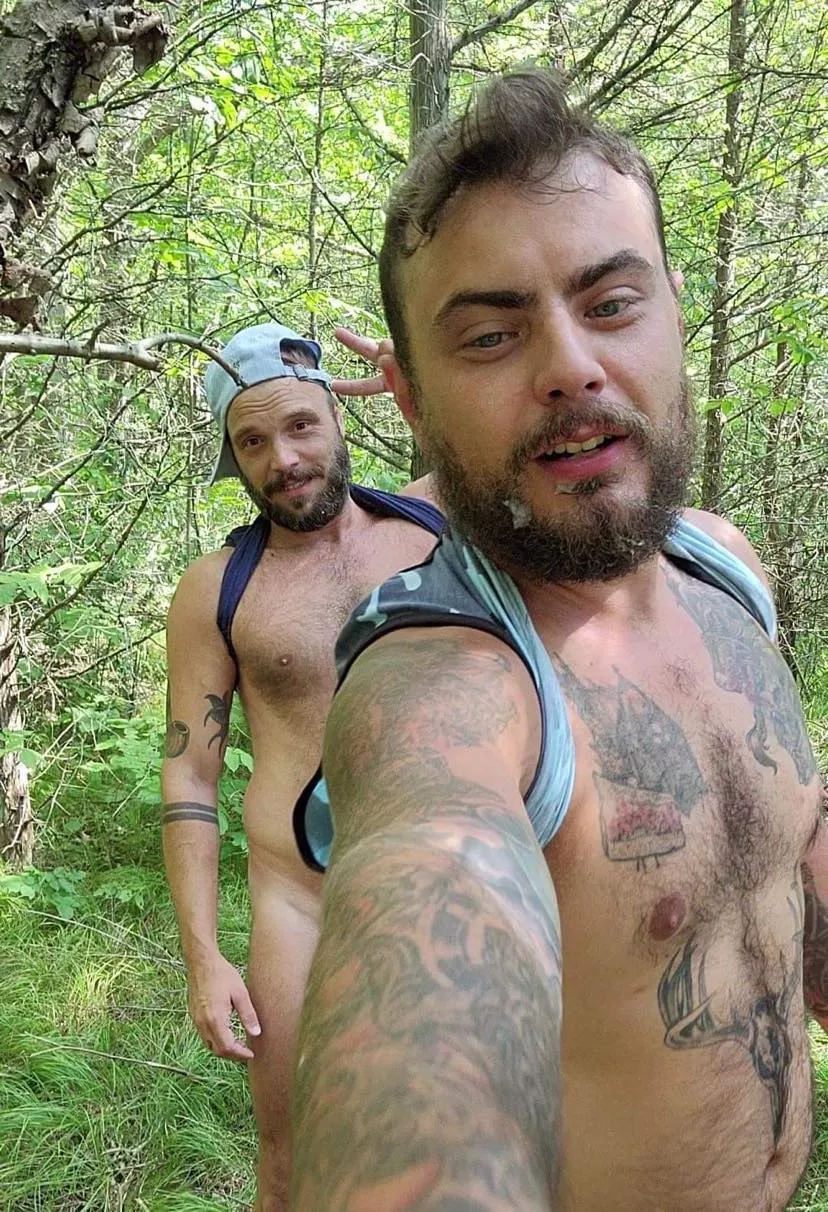 Getting a facial in the woods posted by LucasHardwood