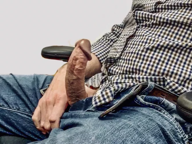 Hard at work (40) by nomfortably_cumb