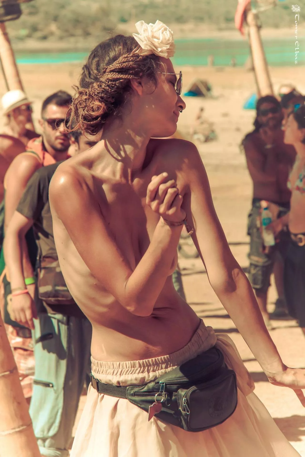 Hippie Chick shaking posted by Imaginary-Ebb1932