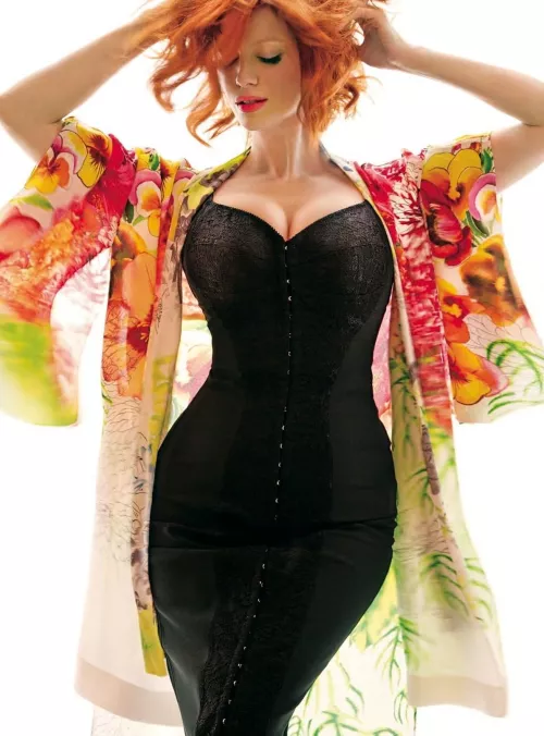 Hourglass: Christina Hendricks by hangdudu