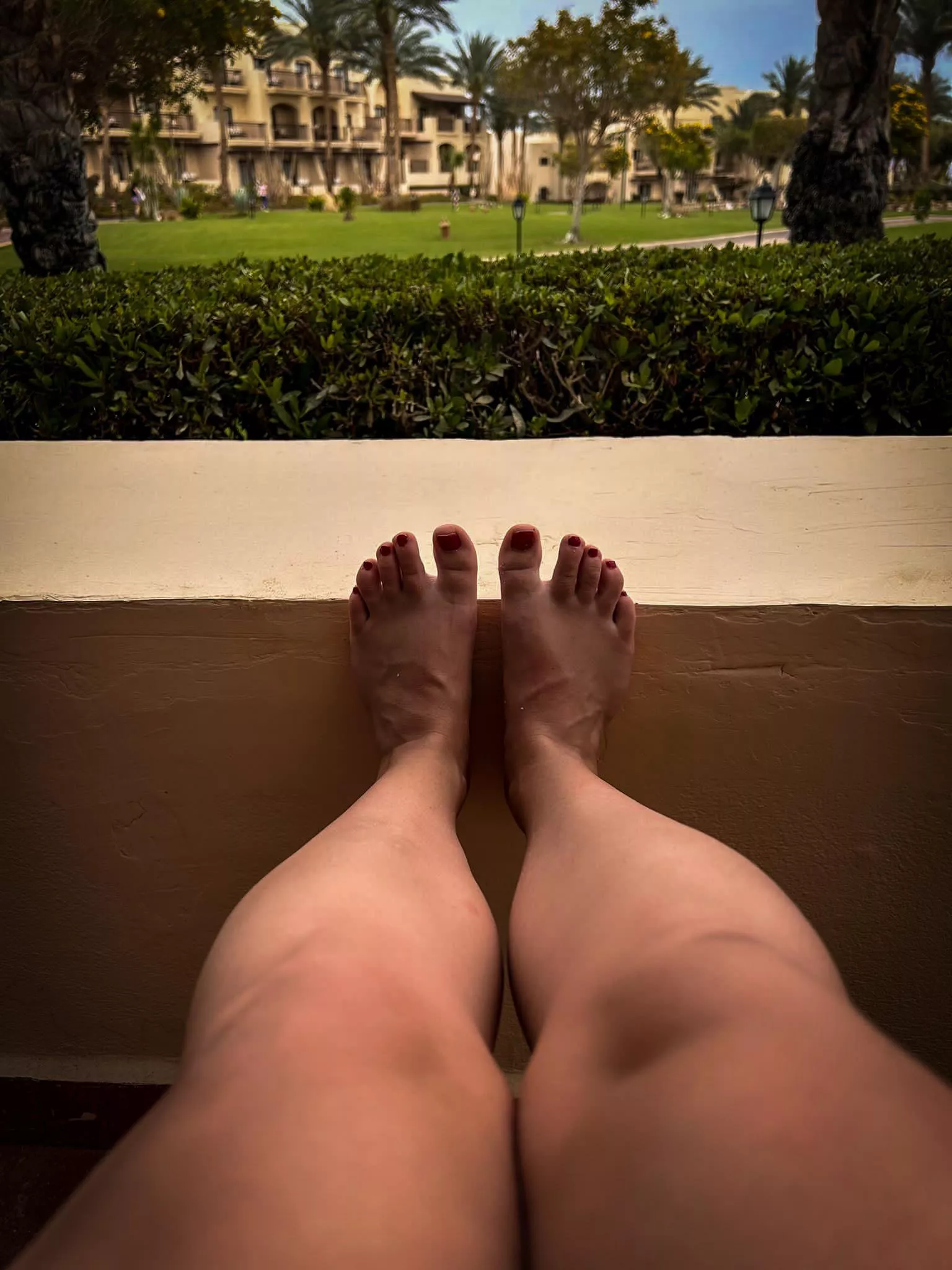 How do you like veiny feet? posted by teenie_tootsiesxox