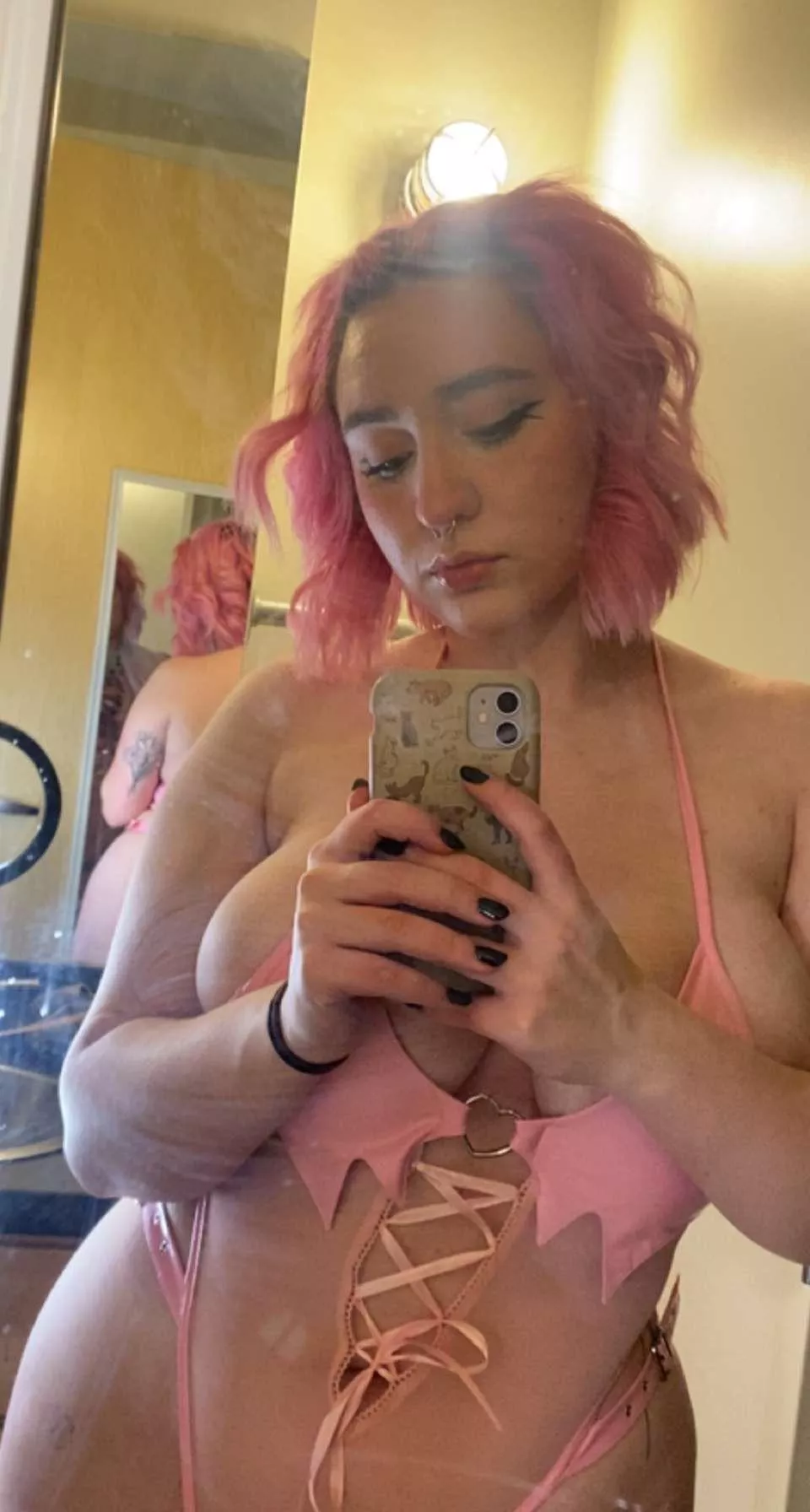 i like when my hair matches my outfit💕 posted by S0ur1s