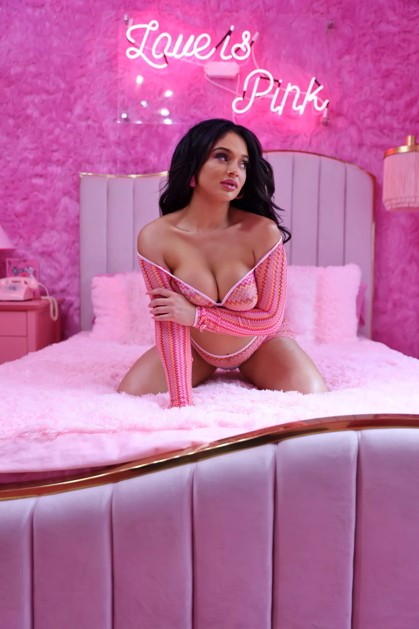 I need your hands on them😈 posted by Fit-Bluebird9803