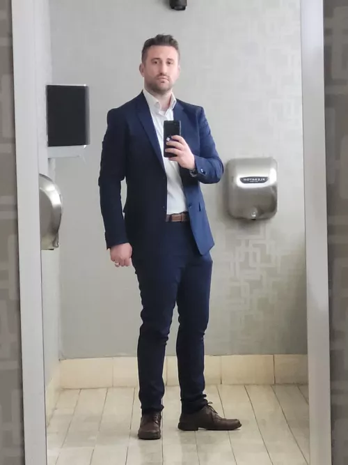 I thought the lights were pretty flattering in this public restroom 🪞 by BryanCrayonston