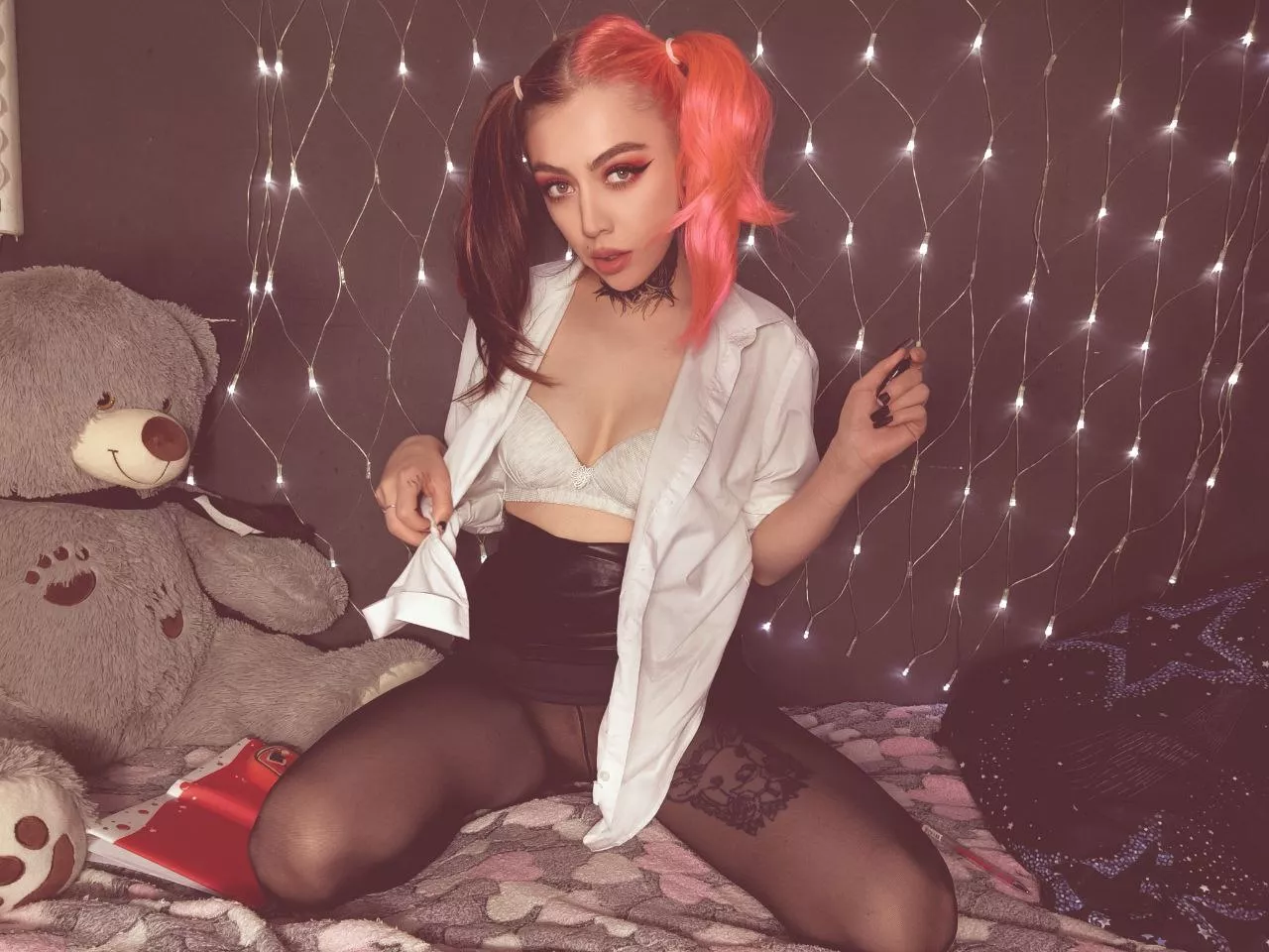 I want to sit on your face posted by YieldingUnderwear