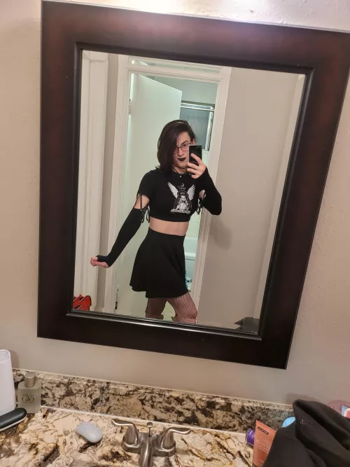 Im loving this outfit! by GothishFemboy