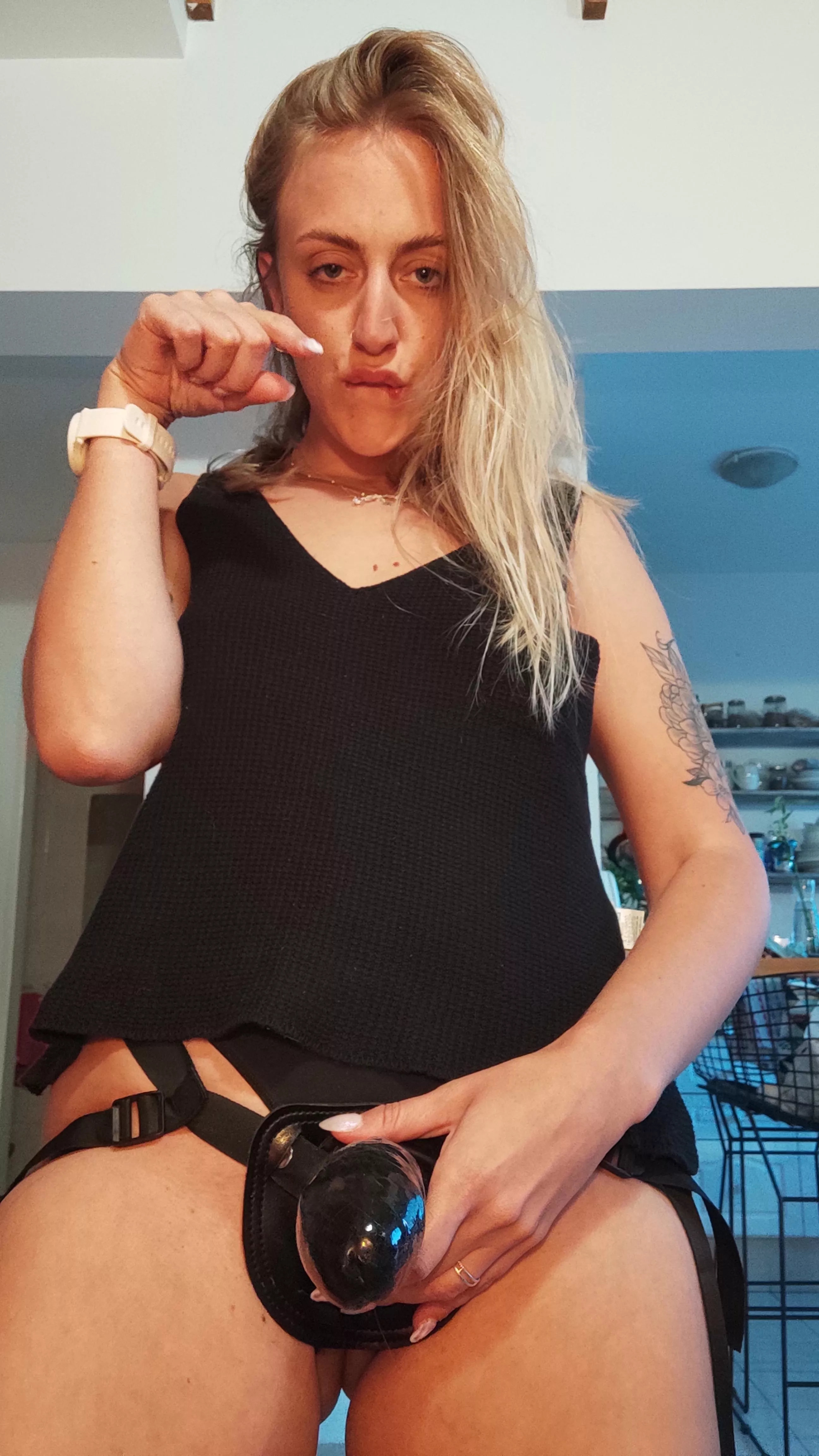 It looks good on me, doesn't it? posted by sophielune_