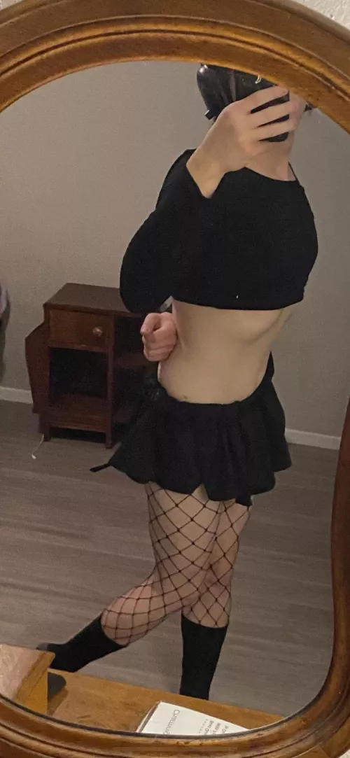 It’s my first time crossdressing… have mercy by Mooshroommanic