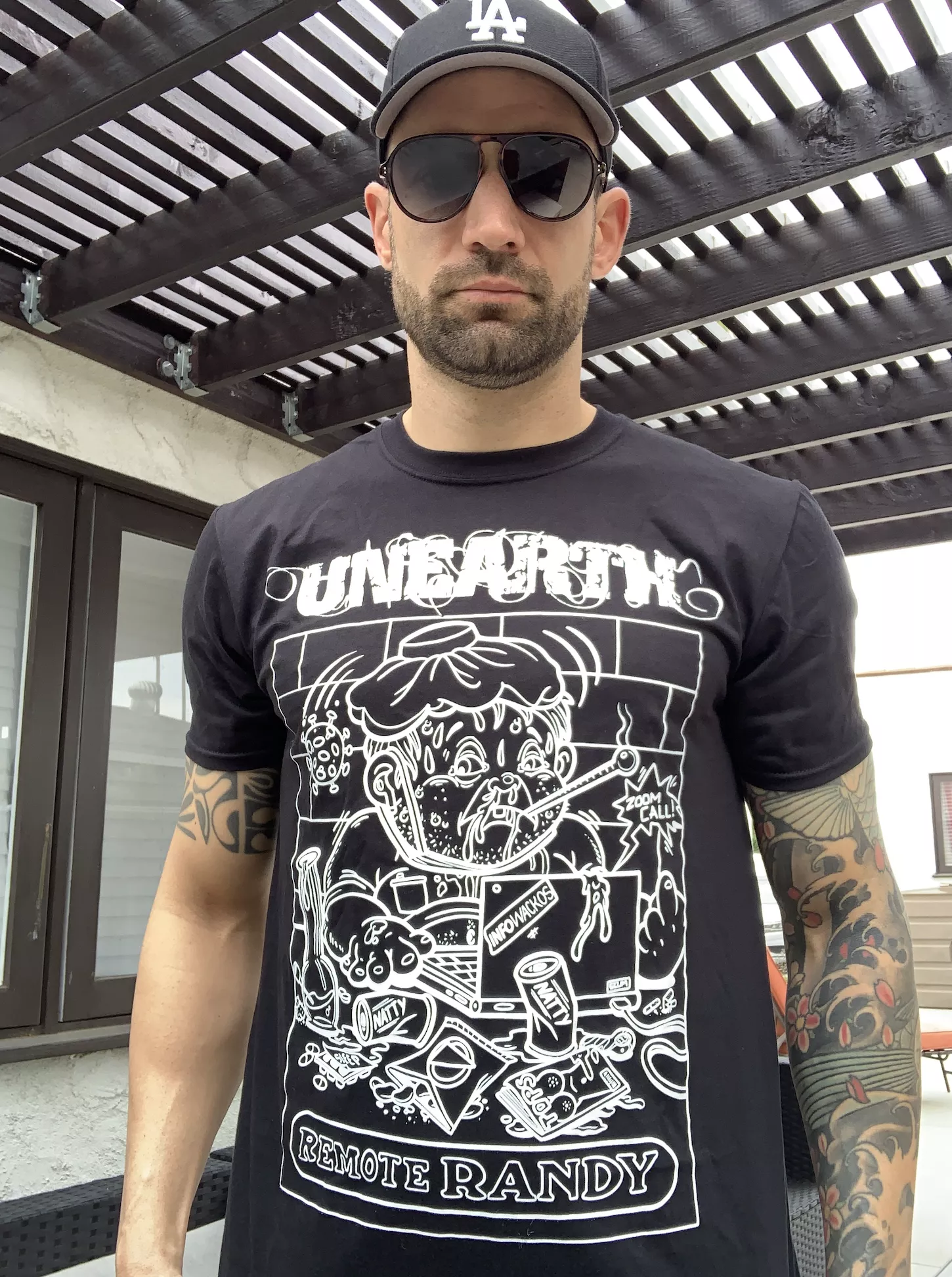 Just enjoying my afternoon posted by tepelorn