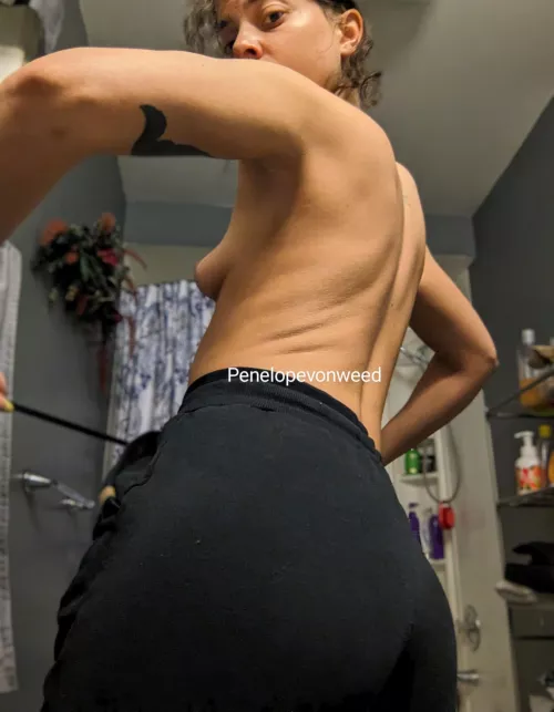 Leggings but with a waist tie, so you can grab it and pull me close. 🤤🔥 by Penelopevonweed