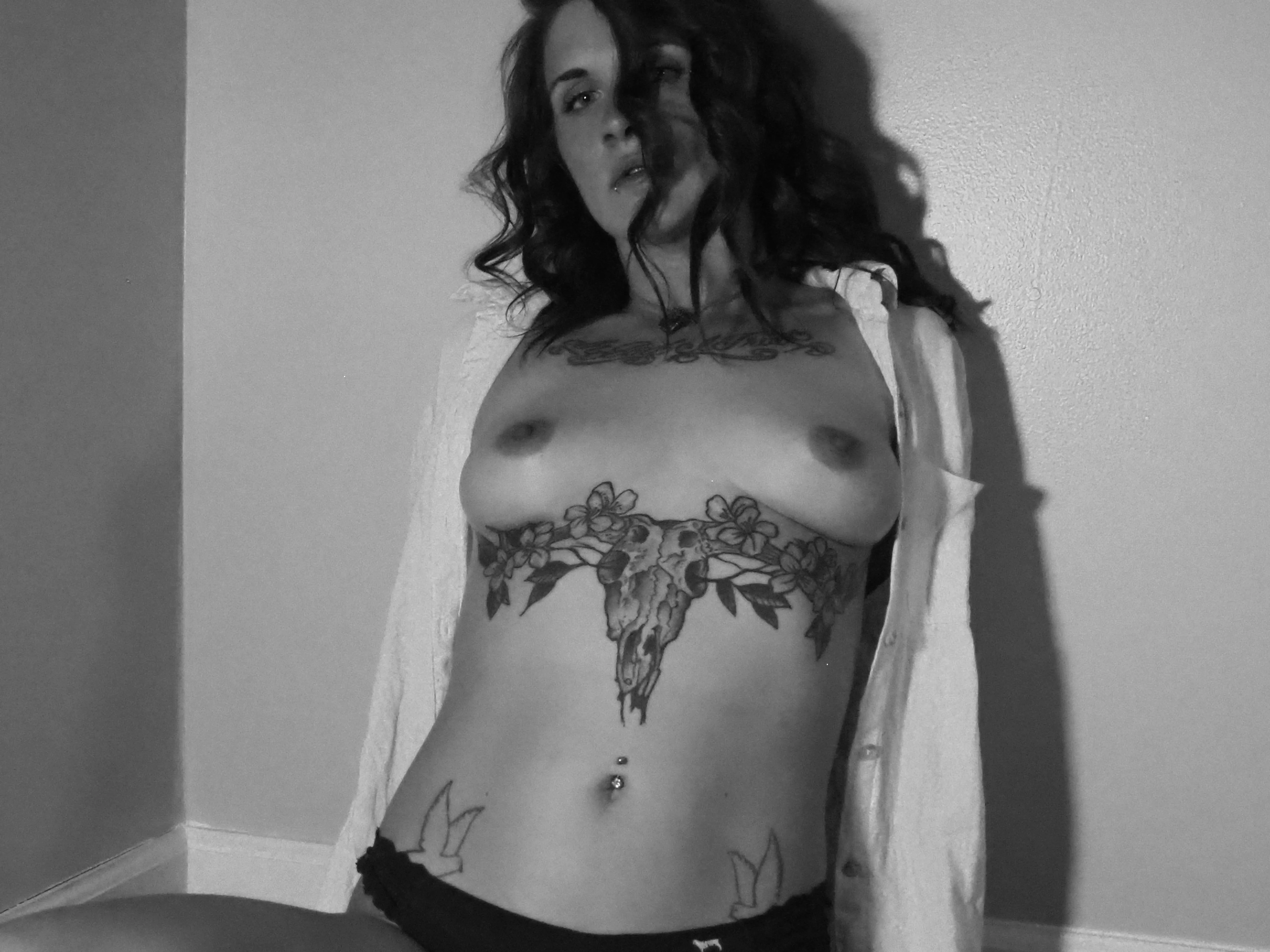 Let me distract you posted by Blueghost9170