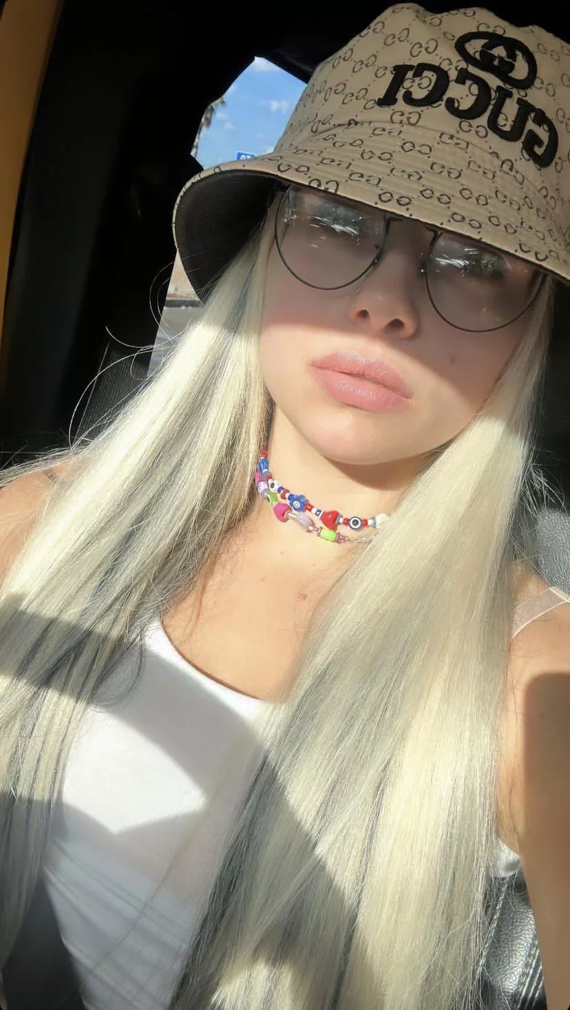 Liv Morgan posted by Fooman14