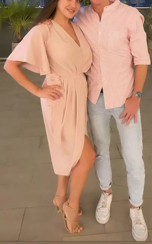 Looking for a dom matured male or couple for my hotwife. Dm/pm for details by Kristyn367