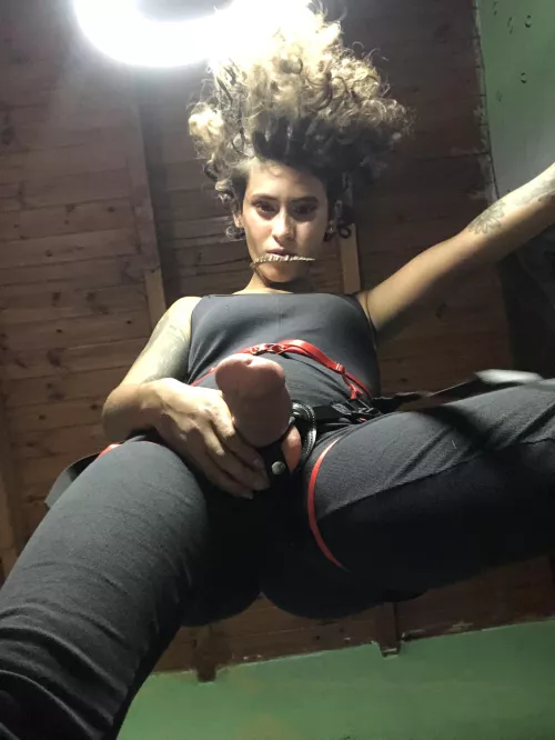 mommy wants you to kneel 🥵 by latina-bienhot