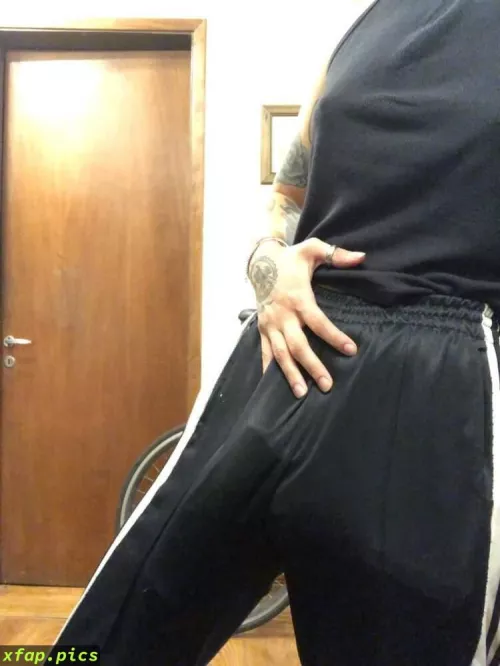 my strap wants to come out by JYJZU3nahd99b