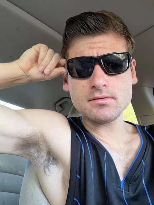 One big armpit by hottestpits