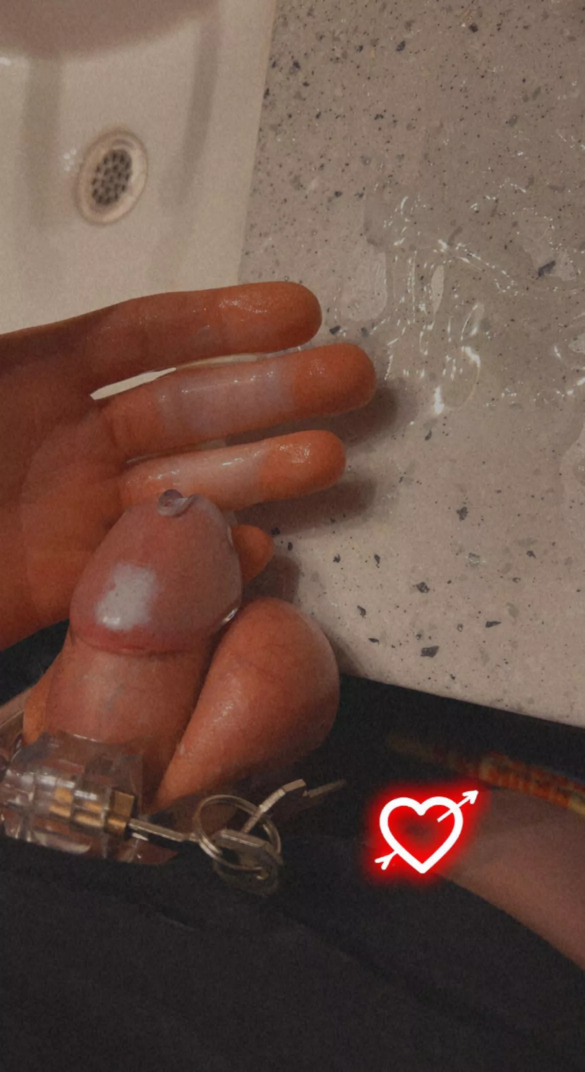 Oops 💦 posted by bubblebootyniki