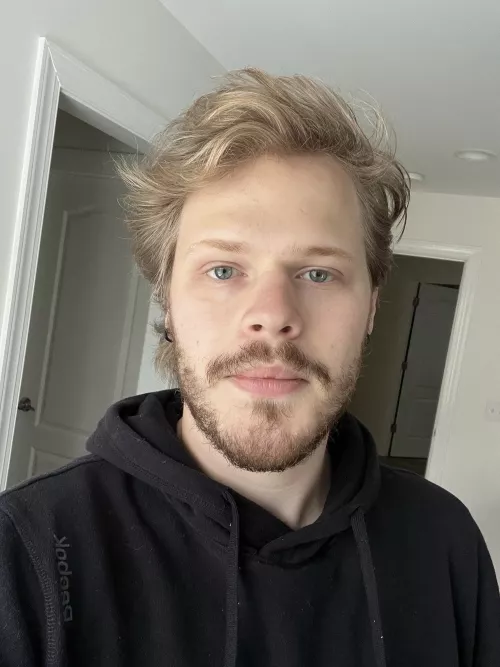 Overcast days call for hoodies and hot coffee 🙌🏻 by that-nerd