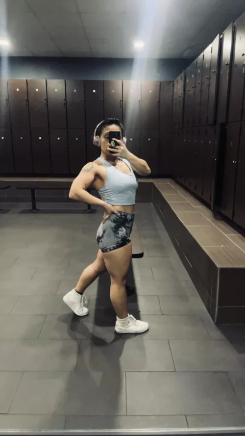 Physique update ☺️ by lilliuu