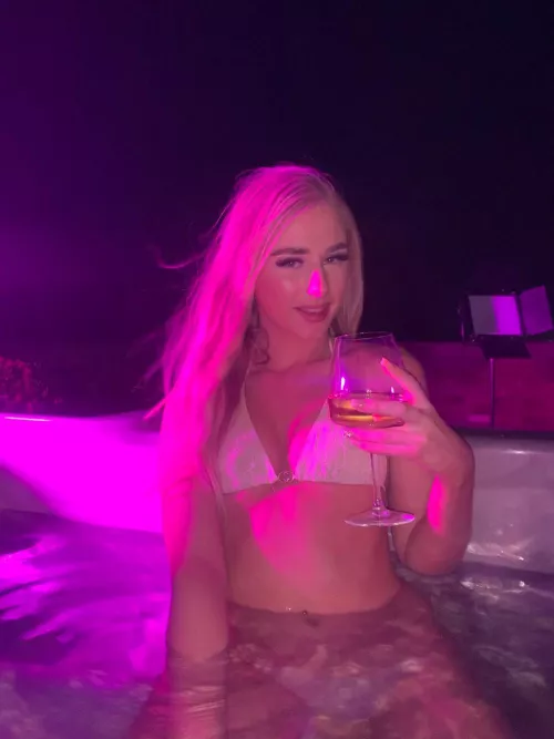 Please don't judge me :/ by advaluapycp