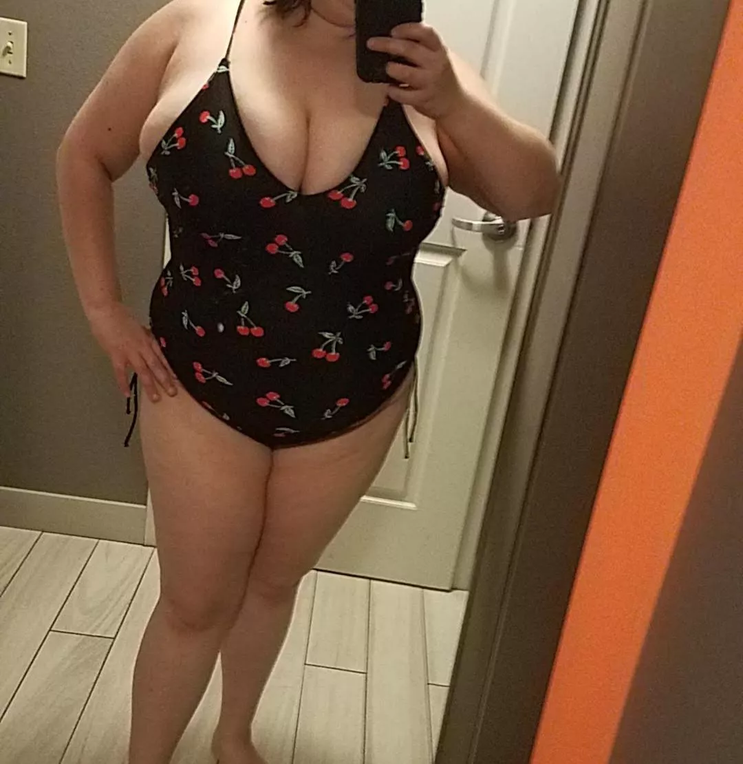 Ready for the beach😜 posted by secretmilo