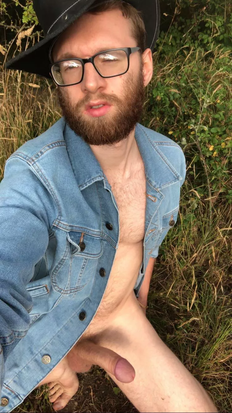 This Cowboy needs to be ridden 😜 posted by Snoo-10436