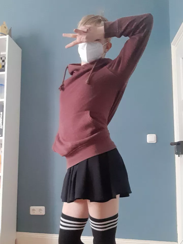 Tried something that isn't just black. How do I look? posted by NichtLinus