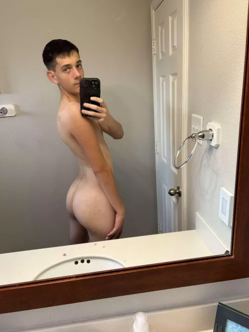 Use me 😏 by GayAnalFuck69