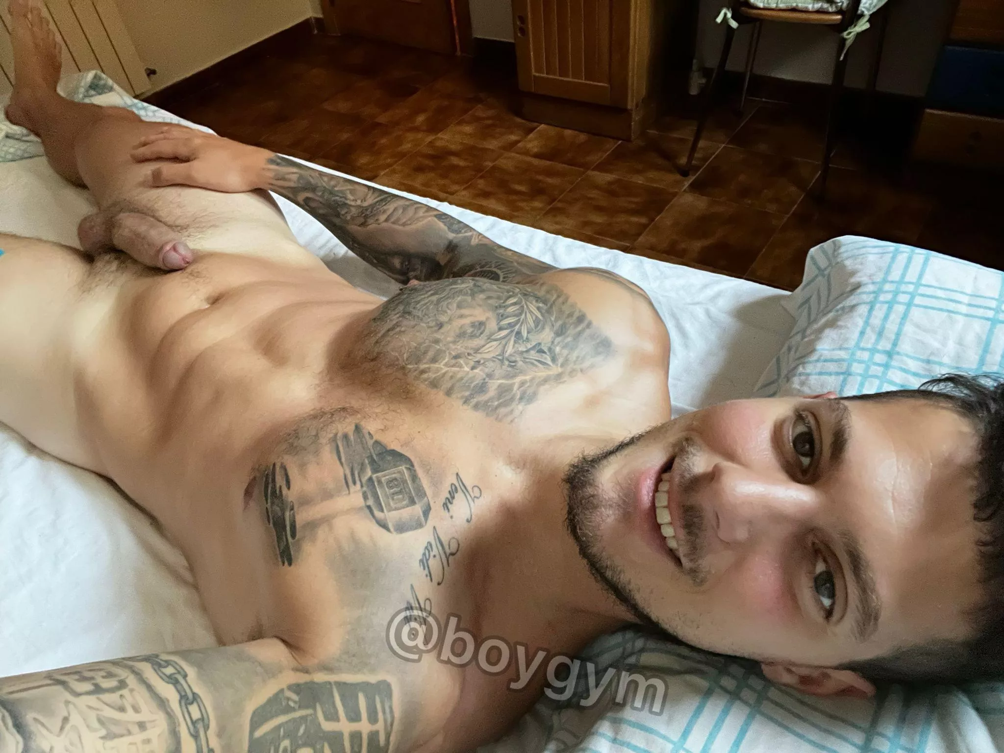 Wanna fuck on this position?😈 posted by BoygymOf