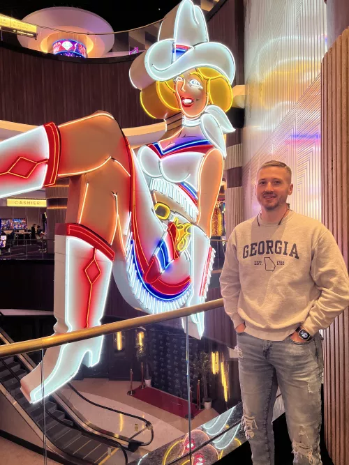 Weekend in Vegas by Blizzzzzzzzzy